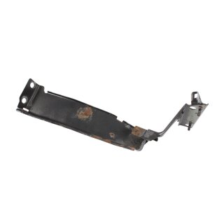 Halter Strebe Kotflügel vorne rechts 8K0821136B Audi A4 B8 8K Bj.2011 Beifahrer
